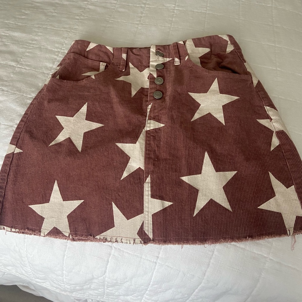 Mauve corduroy skirt with stars